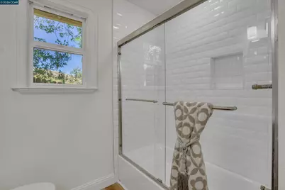 2271 Yale St, Martinez, CA 94553 - Photo 11