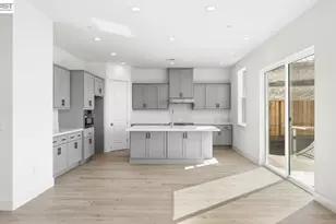 3801 Shorthorn St, Dublin, CA 94568 - Photo 3