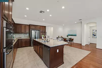 1939 Burgundy Ln, Brentwood, CA 94513 - Photo 9