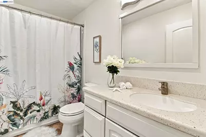 851 Geraldine St, Livermore, CA 94550 - Photo 23