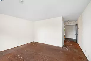 27929 Edgecliff Way, Hayward, CA 94542 - Photo 23