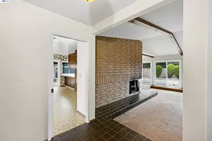 27929 Edgecliff Way, Hayward, CA 94542 - Photo 5