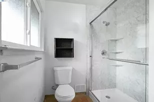 27929 Edgecliff Way, Hayward, CA 94542 - Photo 31