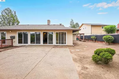 27929 Edgecliff Way, Hayward, CA 94542 - Photo 35