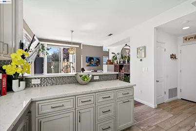 92 Rockport Ct, Richmond, CA 94804 - Photo 15