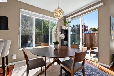 92 Rockport Ct, Richmond, CA 94804 - Photo 11
