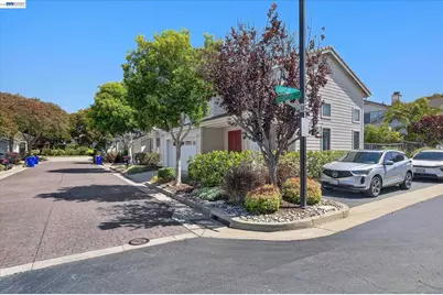 92 Rockport Ct, Richmond, CA 94804 - Photo 3
