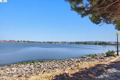 92 Rockport Ct, Richmond, CA 94804 - Photo 51