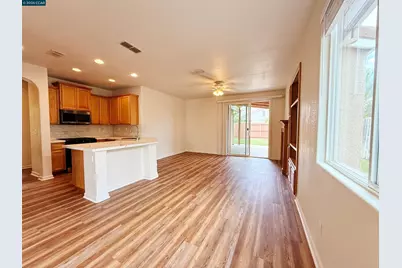 413 Arlingdale Cir, Rio Linda, CA 95673 - Photo 5