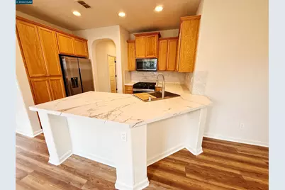 413 Arlingdale Cir, Rio Linda, CA 95673 - Photo 7