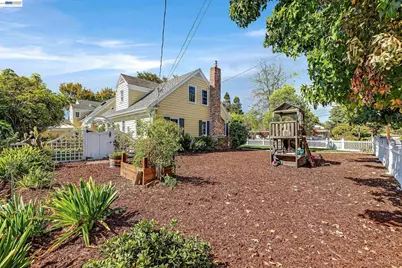 210 D St, Fremont, CA 94536 - Photo 25