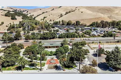 210 D St, Fremont, CA 94536 - Photo 49