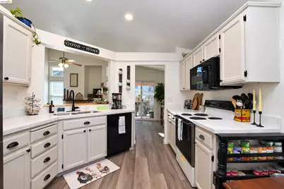 686 Frazier Drive, Oakley, CA 94561 - Photo 13