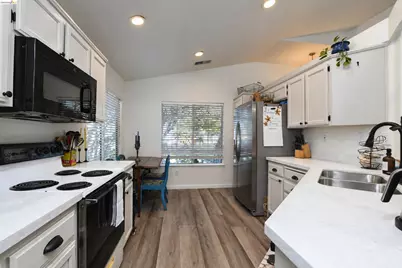 686 Frazier Drive, Oakley, CA 94561 - Photo 11