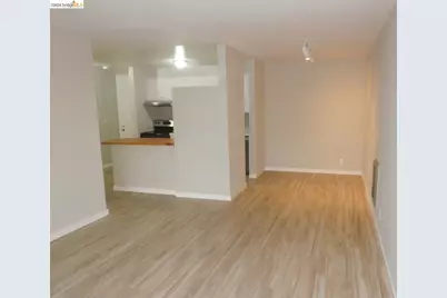 551 Jean St #410, Oakland, CA 94610 - Photo 17