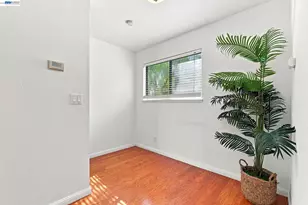 15925 Maubert Ave, San Leandro, CA 94578 - Photo 13