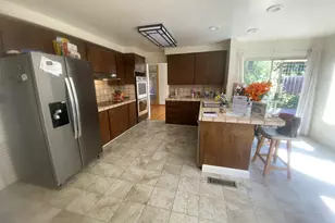 2206 Seacliff Dr, Milpitas, CA 95035 - Photo 3