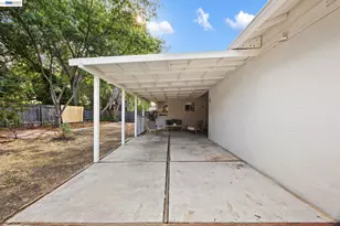 2136 Holbrook Dr, Concord, CA 94519 - Photo 23