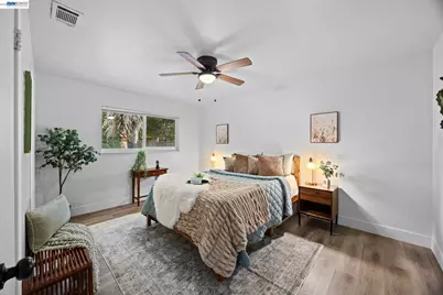 2136 Holbrook Drive, Concord, CA 94519 - Photo 13