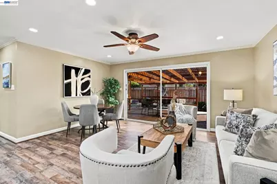 8278 Juniper Ave, Newark, CA 94560 - Photo 9
