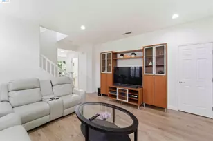 7129 Cerro Crest Dr, San Jose, CA 95138 - Photo 3