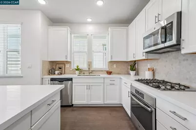 1902 Shasta Ln, Hercules, CA 94547 - Photo 21