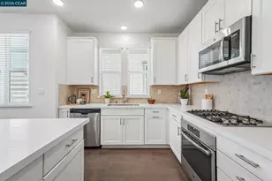 1902 Shasta Ln, Hercules, CA 94547 - Photo 21