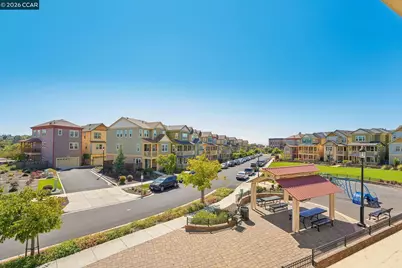 1902 Shasta Ln, Hercules, CA 94547 - Photo 3