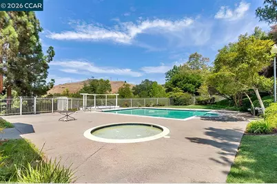 138 Marsala Ct, Hercules, CA 94547 - Photo 43