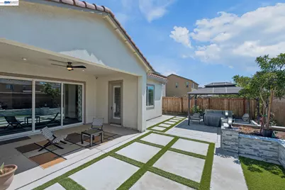 2133 Day Lily Ave, Manteca, CA 95337 - Photo 37
