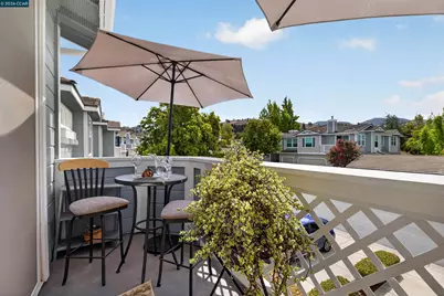 3905 Coyote Cr, Clayton, CA 94517 - Photo 13