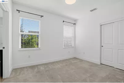 18511 Maynell Dr, Lathrop, CA 95330 - Photo 19