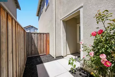 3056 Balance Cir, Fairfield, CA 94533 - Photo 9