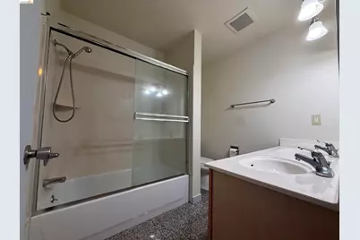 1425 Lakeside Dr #201, Oakland, CA 94612 - Photo 15