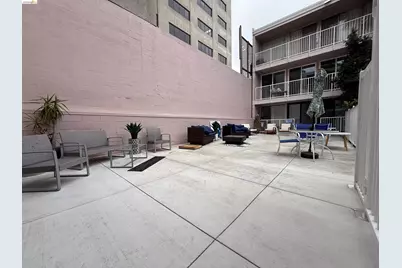 1425 Lakeside Dr #201, Oakland, CA 94612 - Photo 27