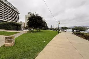 1425 Lakeside Dr, Oakland, CA 94612 - Photo 29