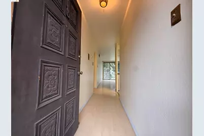 1425 Lakeside Dr #201, Oakland, CA 94612 - Photo 3