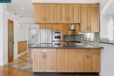 5535 Moraga Ave, Oakland, CA 94611 - Photo 21