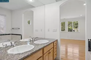 5535 Moraga Ave, Oakland, CA 94611 - Photo 33