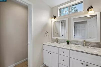 4354 Terrabella Way, Oakland, CA 94619 - Photo 23