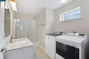 4354 Terrabella Way, Oakland, CA 94619 - Photo 33