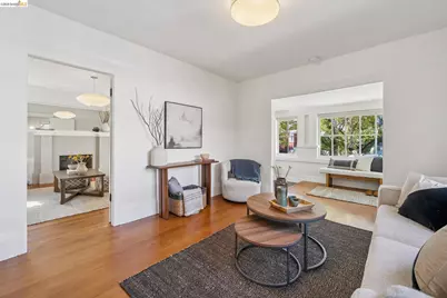 1106 Russell St, Berkeley, CA 94702 - Photo 23