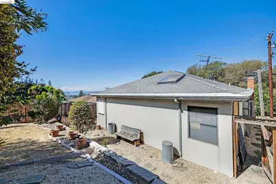 5674 Poinsett Ave, El Cerrito, CA 94530 - Photo 9