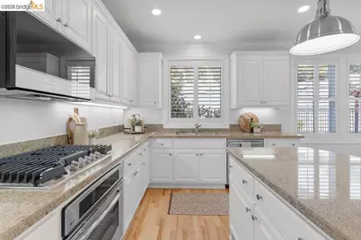 207 Flagship Court, Richmond, CA 94801 - Photo 13
