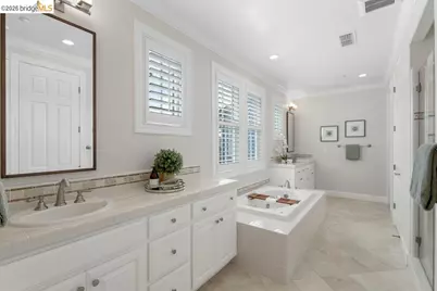 207 Flagship Court, Richmond, CA 94801 - Photo 33