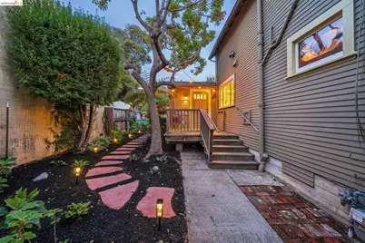 2129 Roosevelt Ave, Berkeley, CA 94703 - Photo 31
