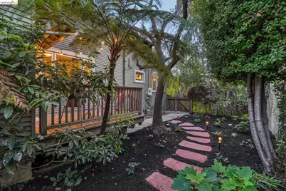 2129 Roosevelt Ave, Berkeley, CA 94703 - Photo 33