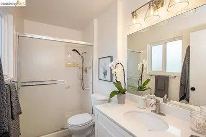 2029 Otis Dr #P, Alameda, CA 94501 - Photo 23