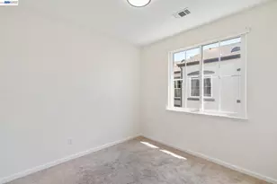 7981 Bellina St, Dublin, CA 94568 - Photo 31