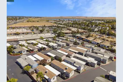 13 Deck Dr, Suisun City, CA 94585 - Photo 19